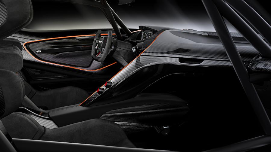 Интерьер Aston Martin Vulcan 2016 года  (фото 37 из 38)